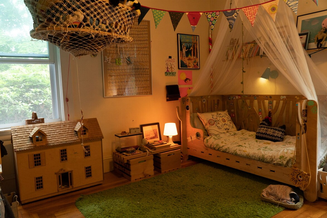 bedroom 2 - Spacious apartment and garage off Hope St.