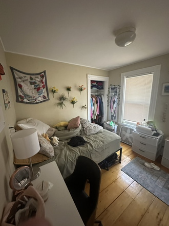 Sublet Bedroom - Roomy 5 Bedroom House in Allston - Close to Harvard Ave!! | 1BR SUMMER SUBLET