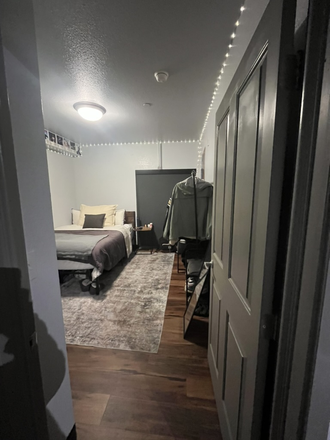 Entrance to bedroom - Great Sublet On the Hill in 4 bedroom Loft Unit