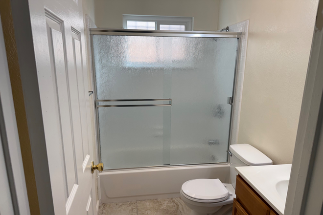 Bathroom - Apartments Centrally Located in Berkeley