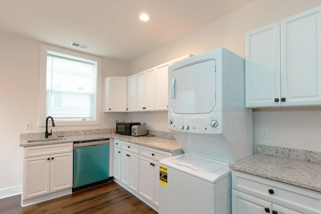 Kitchen - Riverdale, close to college park campus,metro Apartments