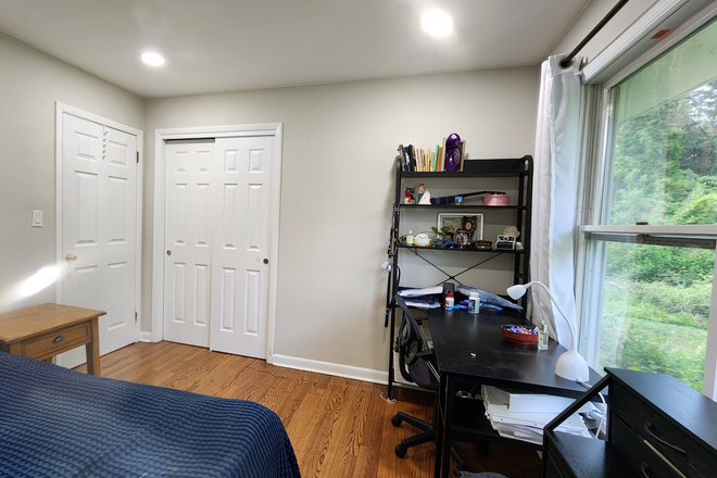 Bedroom - Furnished room w/private bath-Province Line Rd-Princeton Apartments