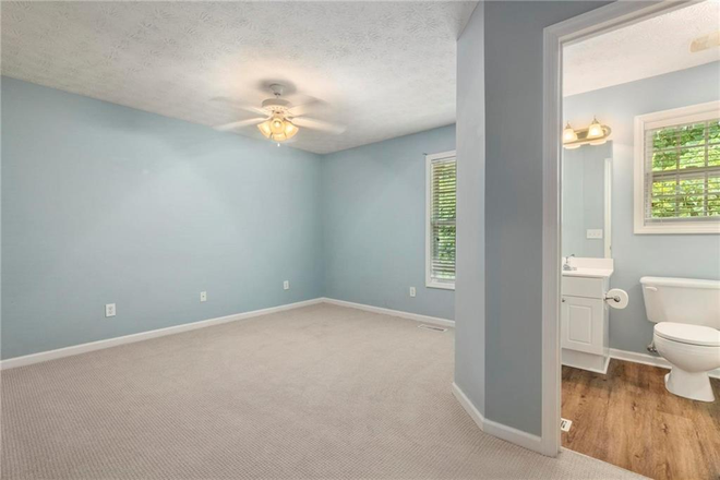 Bedroom - Donahue Crossing Condominiums - Golf View