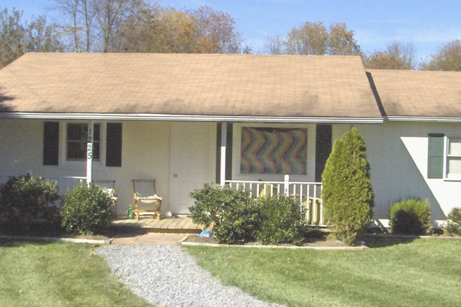  - 4 Bedroom 2.5 Bath House