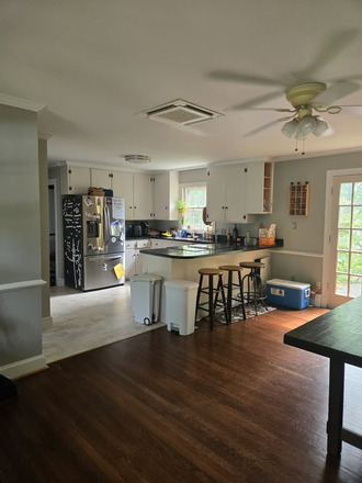 Dining Room and Kitchen - Spacious Room Available Now! – Quiet, Friendly Home 3b2b Near UVA and Barracks