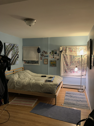 Room set-up 1 (I can leave you the bed & frame, so long as you can move it to my new location in may!) - 215 Pearl Street unit 3 (shared housing with 2 others), looking for a Subletter (spring 2026) Apartments