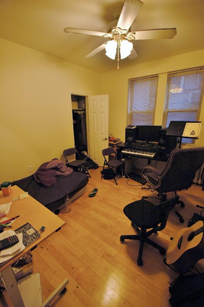 Room 2 - Best location- 24 Haviland st 2 Bedroom ( 1BR split) available 9/1-Text 3857227303 Apartments