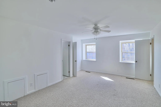 Bedroom - Private Bedroom with private bathroom Townhome