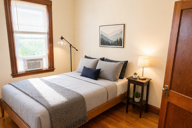 1 - No Fee Oak Square Brighton Location, great for BC Avail 9/1 Grad Students only Apartments