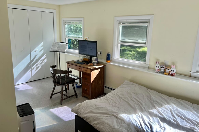 Bedroom - Furnished Room Summer Sublet with option to renew, walking distance to campus Apartments