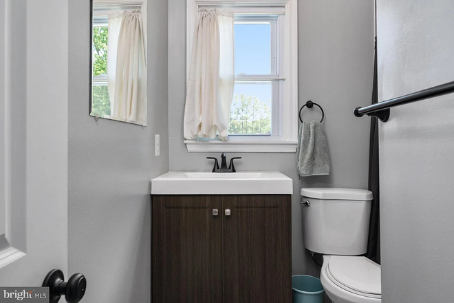 Bathroom2 - Welcoming Home in Baltimore!