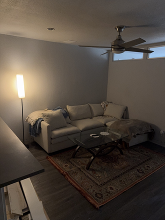 living room - University Townhomes