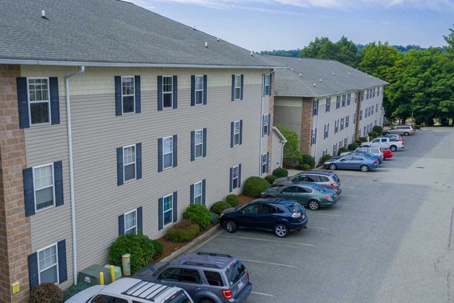 Complex - East Village - Lease Takeover (August 2026) *APPLICATION FEE AND HALF FIRST MONTHS RENT COVERED