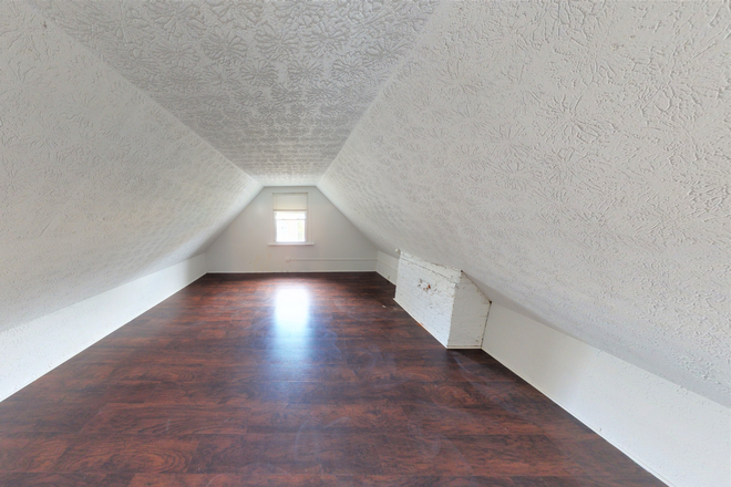 Bedroom - 2334 Stratford Ave House