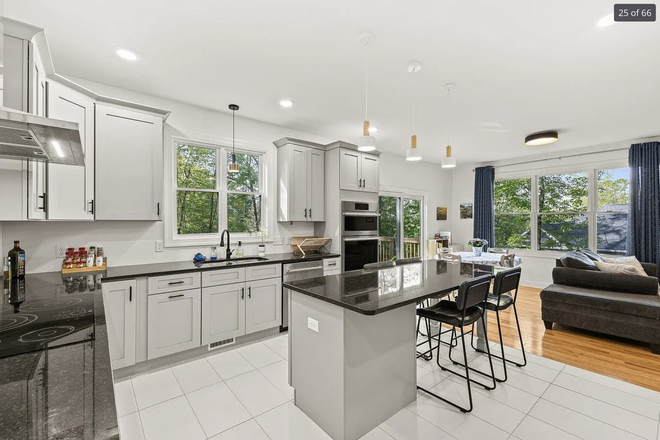 Kitchen - Very close to JMU - 3 bedroom house with a very large backyard and a patio