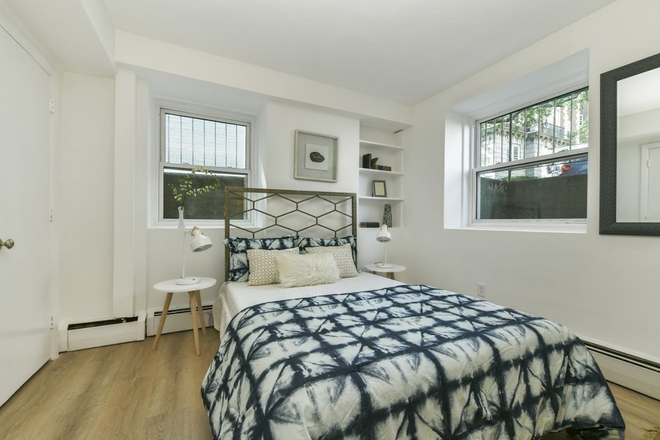 Studio bedroom - Cozy Porter Square Studio on 77 Bus and Red Line Apartments