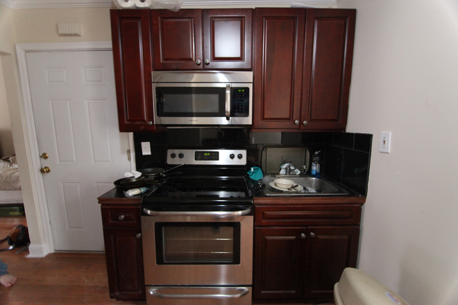 kitchen - Spacious Bright Studio Close To Campus Apartments