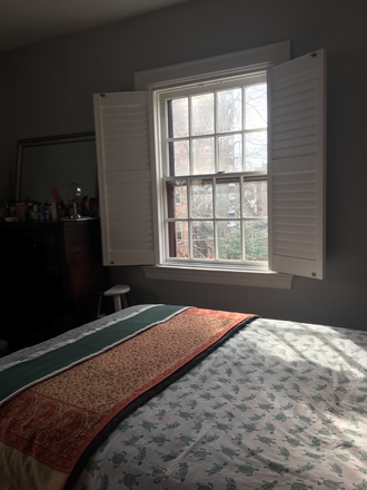 Master bedroom - Exceptionally beautiful and spacious apartment close to Homewood