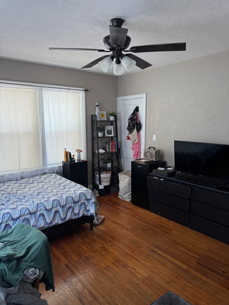 Bedroom - Private Room