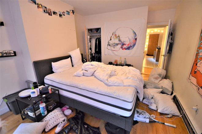 4 Bedroom - 26 Edgerly Rd. - NO Broker's Fee!!  -  Spacious 4 bedroom 1 bath with Renovated on Edgerly Rd - Avail 9/01 Apartments