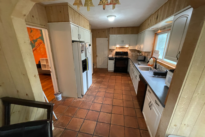 Kitchen - Huge Next to Campus Home, Walk to Class - 2.5 Baths, Dead End, Large Bedrooms + Storage