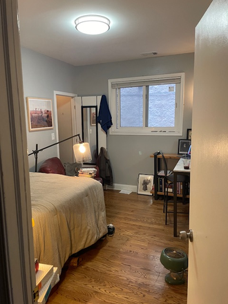 Room - Apartment close to UIC West campus