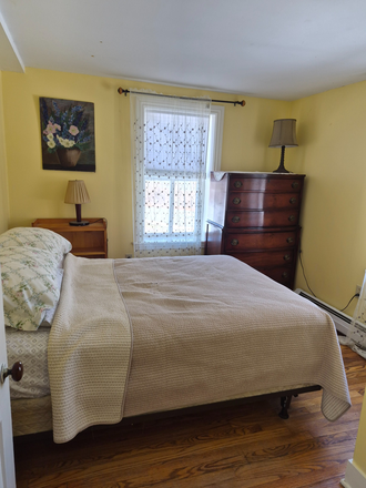 Bedroom - Pond View House