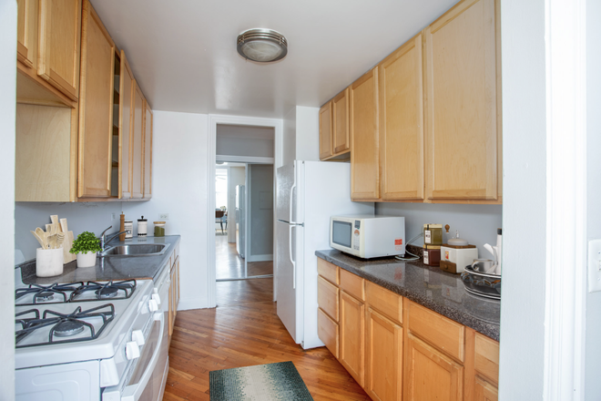 kitchen - BJB Partners Apartments