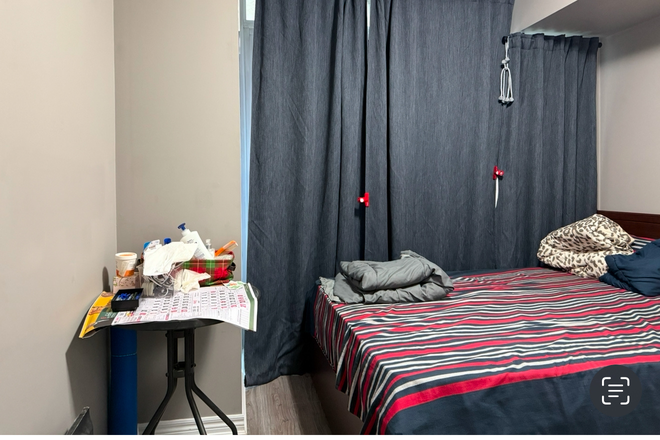 Private Bedroom (Queen Bed) - Private room in Enfield Place, Mississauga! Utilities Included!