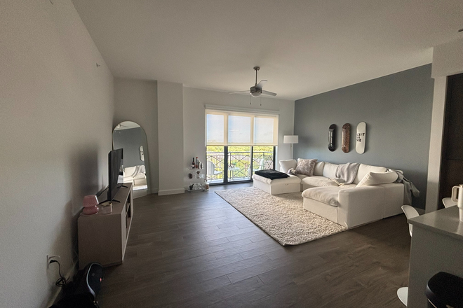 Living Room - Residences at Thesis!!   2BR / 2BA Spring Sublet