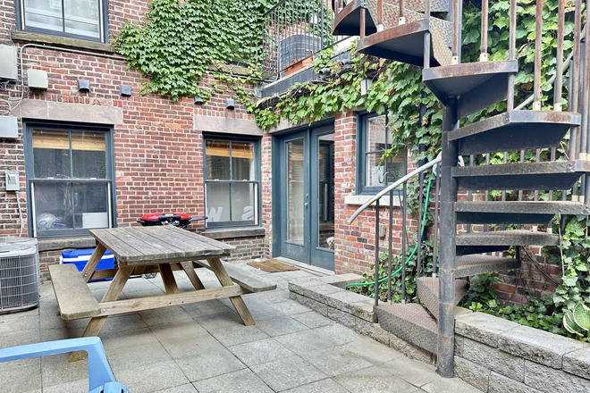 1 - South End NEU Location, NO FEE 2 bed 1 bath with outdoor space 9/1!