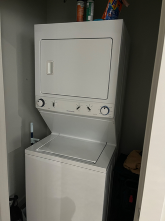 In-unit washer and dryer - Spacious room in The 515 in a 2Bed/2Bathroom apartment - first month free!!