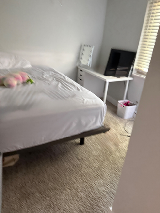 Bedroom - 1 bedroom in 2 bedroom vacant unit/Great price