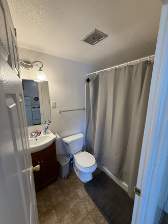 Bathroom - Mill Hollow Apartments
