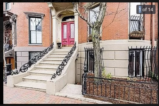 Front entrance - 1500 Sq. ft. 2 Bedroom South End Brownstone. Walk to Boston University School of Medicine Apartments