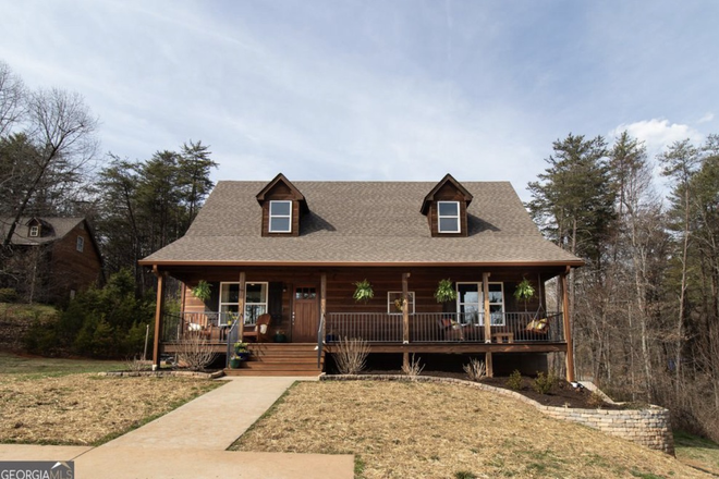 Exterior - Quiet Cabin just 15 minutes from campus