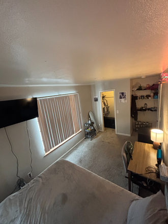 Bedroom (view from bed) - House close to campus