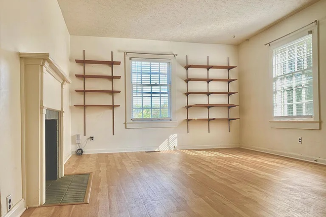 LIVING RM - Charming 2-bedroom, 1-bath home close to UT w large backyard and enclosed garage