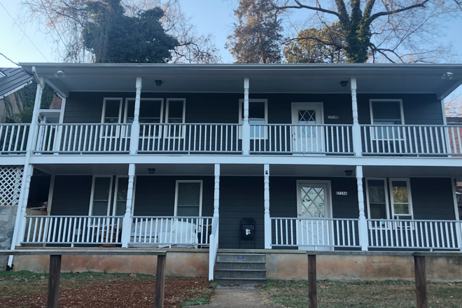 Exterior - 1719 Jefferson Park Avenue - Now Leasing for 2026-2027