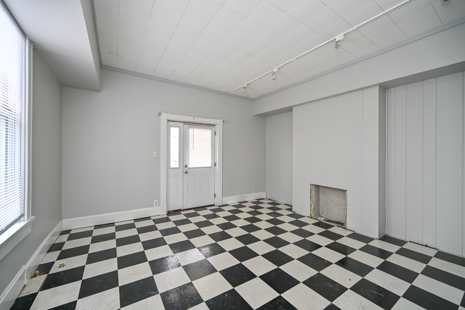 Living Room - 2552 Vestry Avenue House