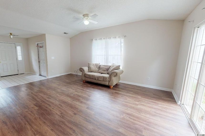 Spacious Living Room - 4BR / 2BA Student House – 2-Minute Walk to CCU – Ideal for 4 Roommates – 2026–2027 School Year