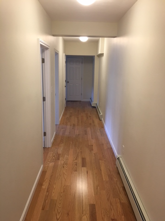 Hub Realty - Separate entrance to large 2 bedroom, renovated kitchen and bathroom Apartments