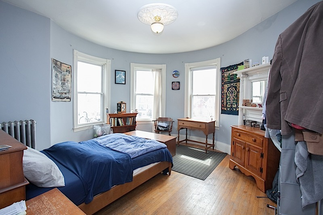 bedroom - 4 Bed in Cambridgeport Walk to MIT/Harvard/HBS Apartments