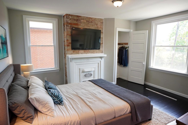 house - 1944 Lexington Ave 6 Bed 2 Bath