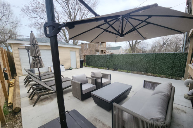 outside Patio - AFFORDABLE NEW ROOMS FOR RENT IN A COMPLETELY RENOVATED BUILDING WITH LUXURY DETAILS , A MUST SEE!