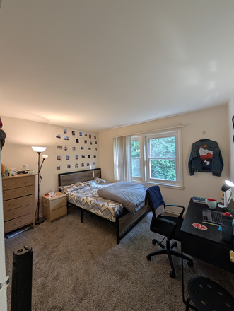 Bedroom - Furnished Apartment at 5 minutes walk from the university, gym and Trader joes.