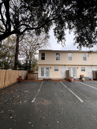 1423 has two parking spaces - Pelican Cove Condo