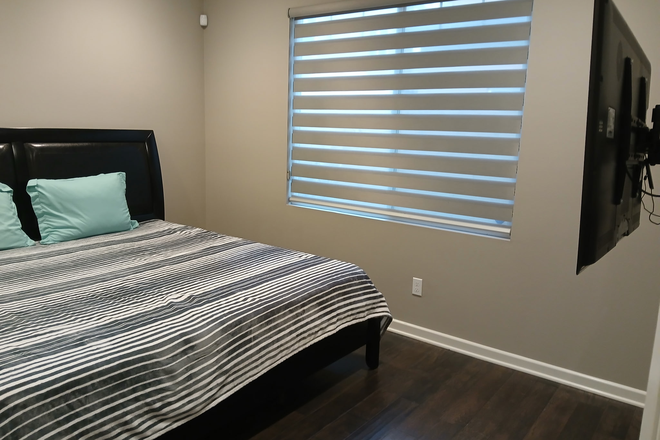 Bedroom - 1 Bedroom + Private Bath in Great Park