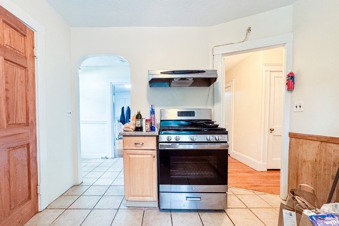 ... - 5 BED WITH SCREENED PORCH, PARKING INCLUDED Duplex