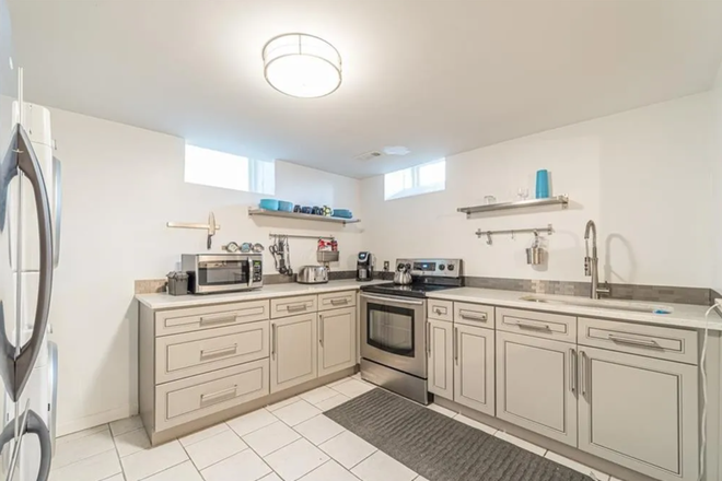 Kitchen and WasherDryer - Cozy & Private Decatur Basement Apartment